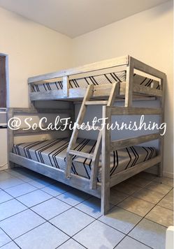 Twin bunk bed with mattresses