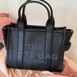 Marc Jacobs the tote bag medium