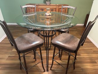 Dining Table with 4 chairs