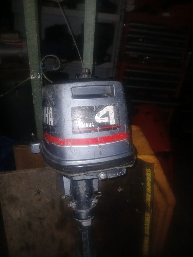 Yamaha Outboard Boat Motor