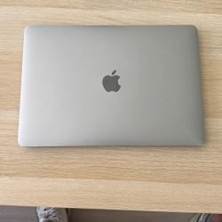 2020 MacBook Pro 13 in