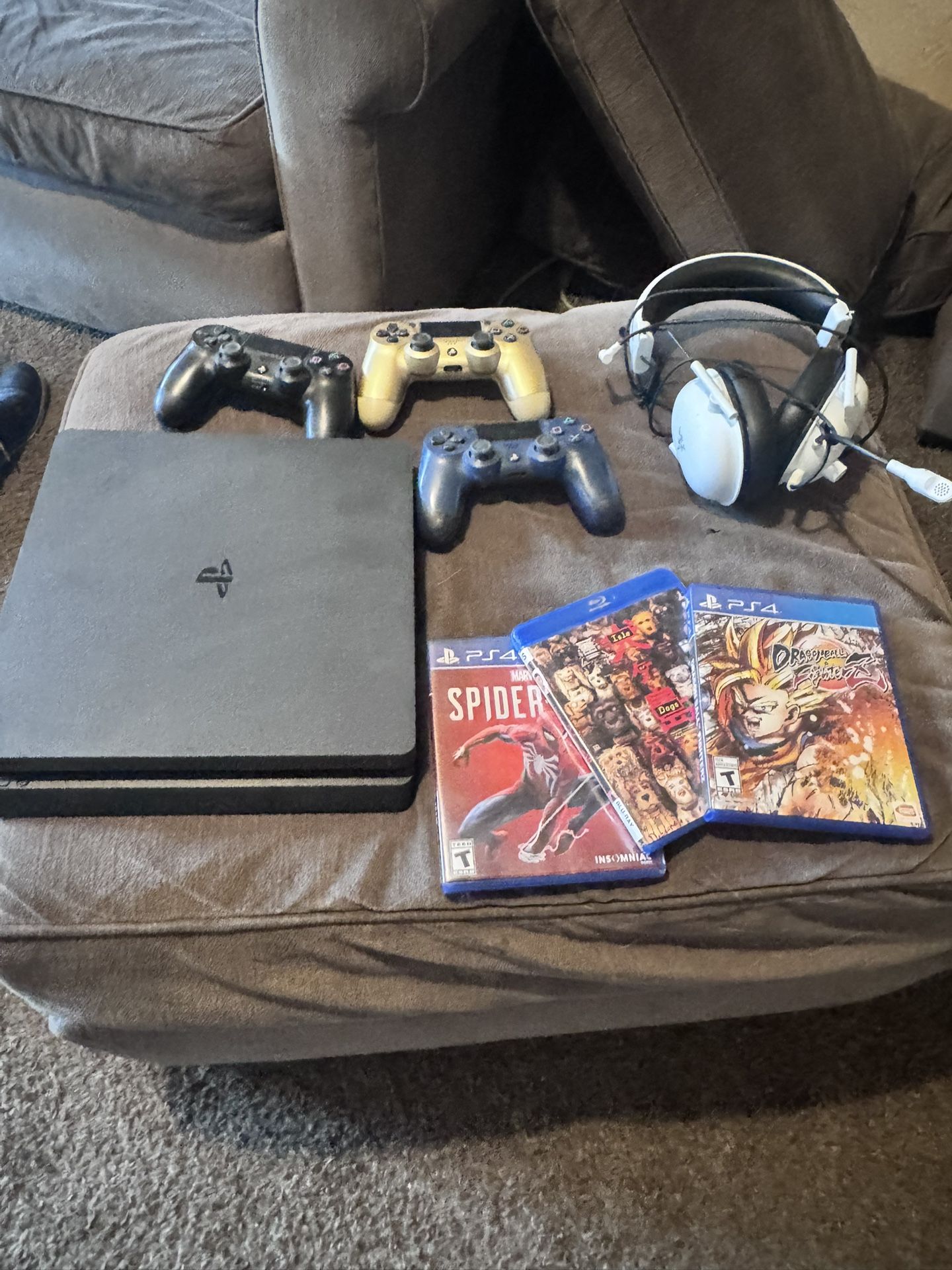 PS4 Works Like New