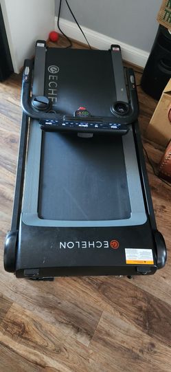 Echelon treadmill