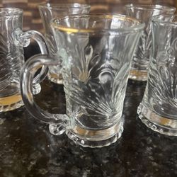 6 Glass Tea Cups 