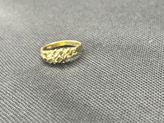 Nice Ring 10k Solid 💍💯