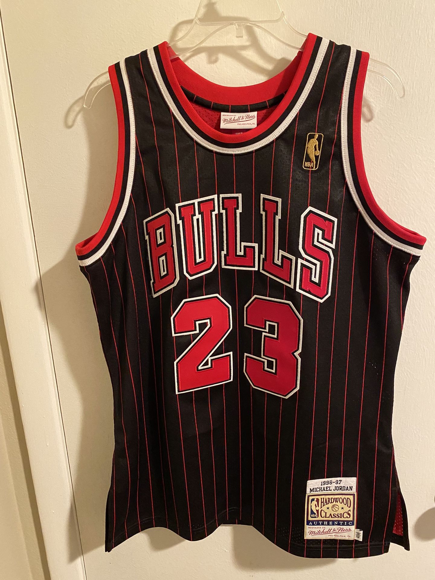 Jordan Mitchell & Ness BULLS Jersey AUTHENTIC SIZE M 40