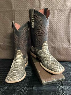 BOTAS 🦬🦬🦬 BOTAS
