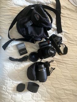 Nikon D50 DSLR 3 lens included and extra batteries