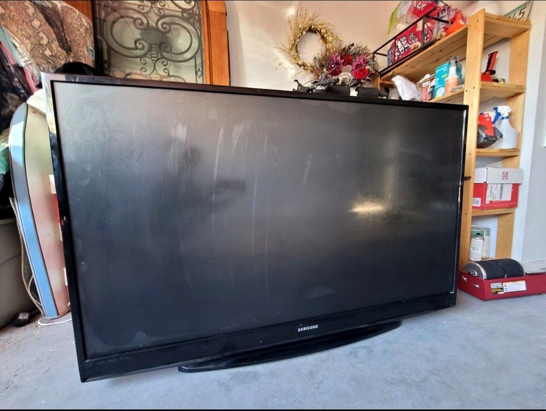 61" Samsung TV Garage Sale