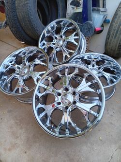 Rims Size 20 In Car Rims In Great Condition Very Nice