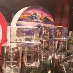 Huge Crystal Collection 37 Pieces Elvis Betty Boop Lasar Light Images 