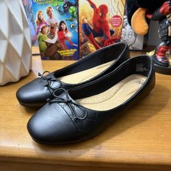 Black ballet flats - size 7.5