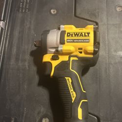 1/2 in impact wrench dewalt 