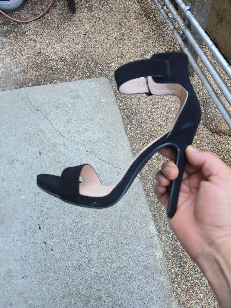 Brand New Heels Size 6 Never Been Used $20