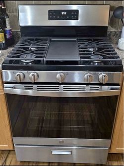 GE gas stove available for sale and delivery