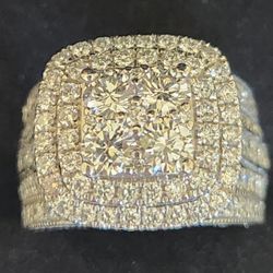 Gorgeous 2 Carat Total Weight Diamond Ring