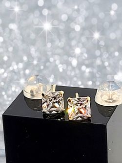 14k Solid Yellow Gold Square Sparkly CZ 4x4mm Earrings - Beautiful! Aritos De Oro