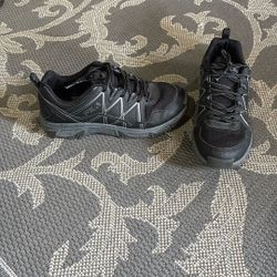 Fila Hiking Shoes Size 6