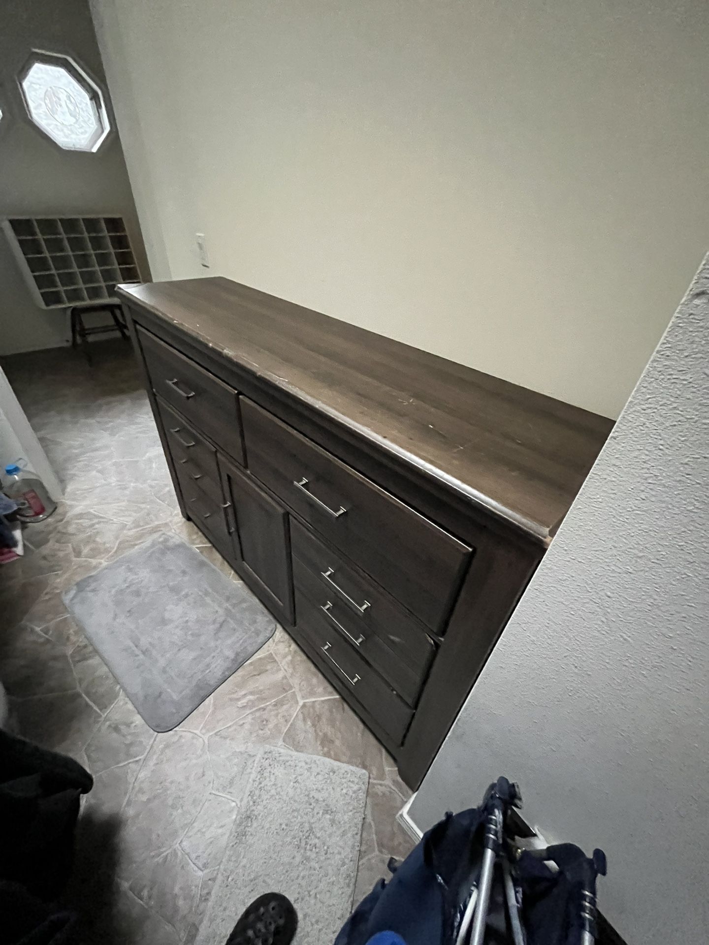 Free Dresser