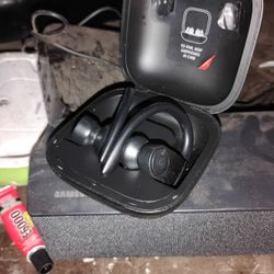 Beats EarBuds
