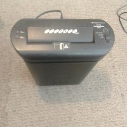 Paper Shredder 