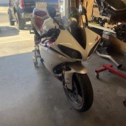 2009 Yamaha R1