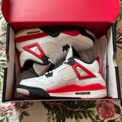 Air Jordan 4 Retro