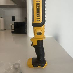 Dewalt  Flashlight  Lamp