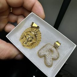 Awesome 😎!! Gold Plated Pendants !