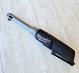 Milwaukee M12 FUEL 12V 3/8 in. BLACKOUT Extended Reach High Speed Ratchet