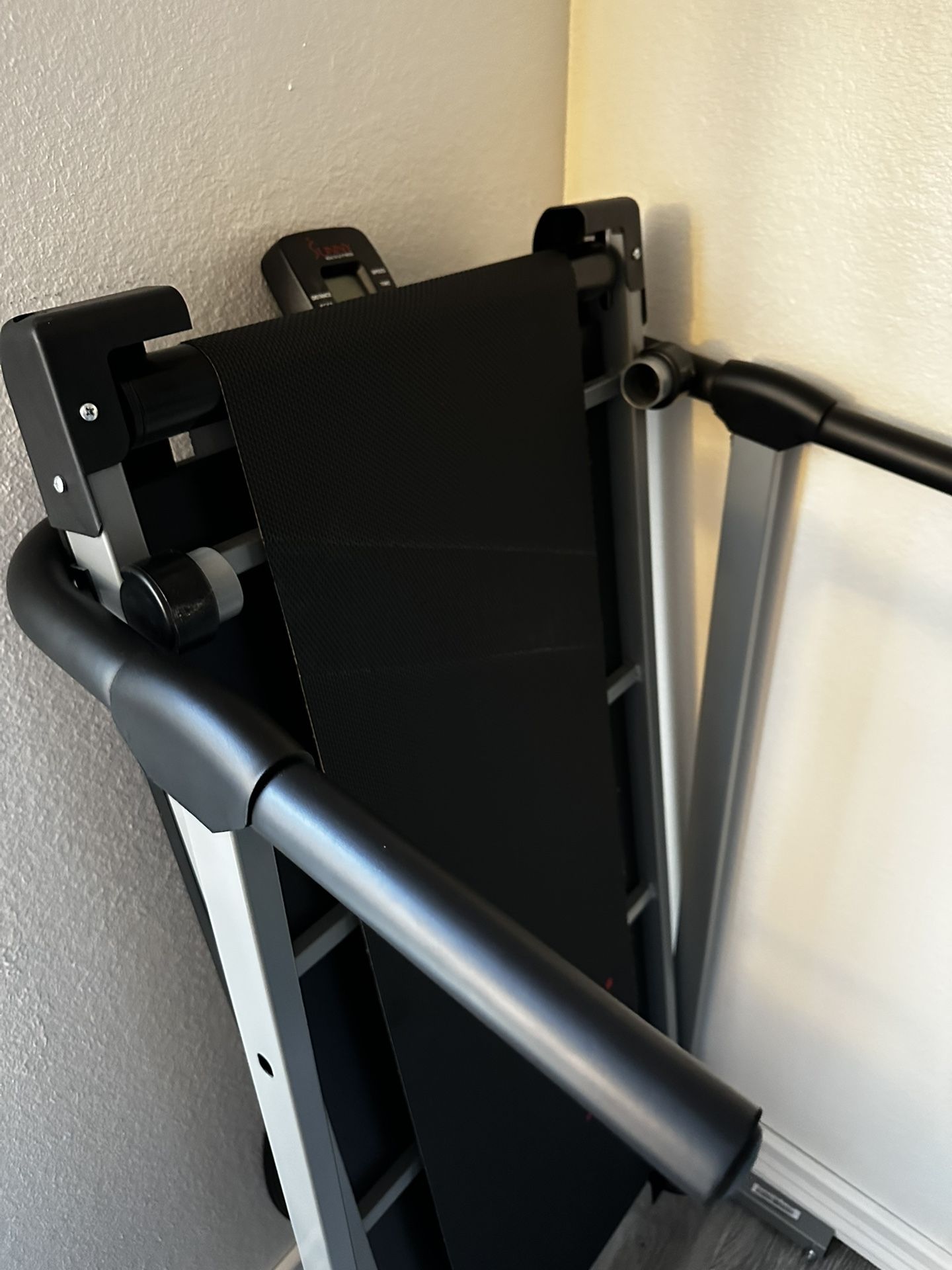 Sunny Incline treadmill