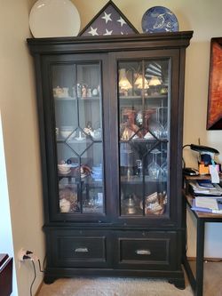 Dark Wood (black) Hutch w/Glass Doors