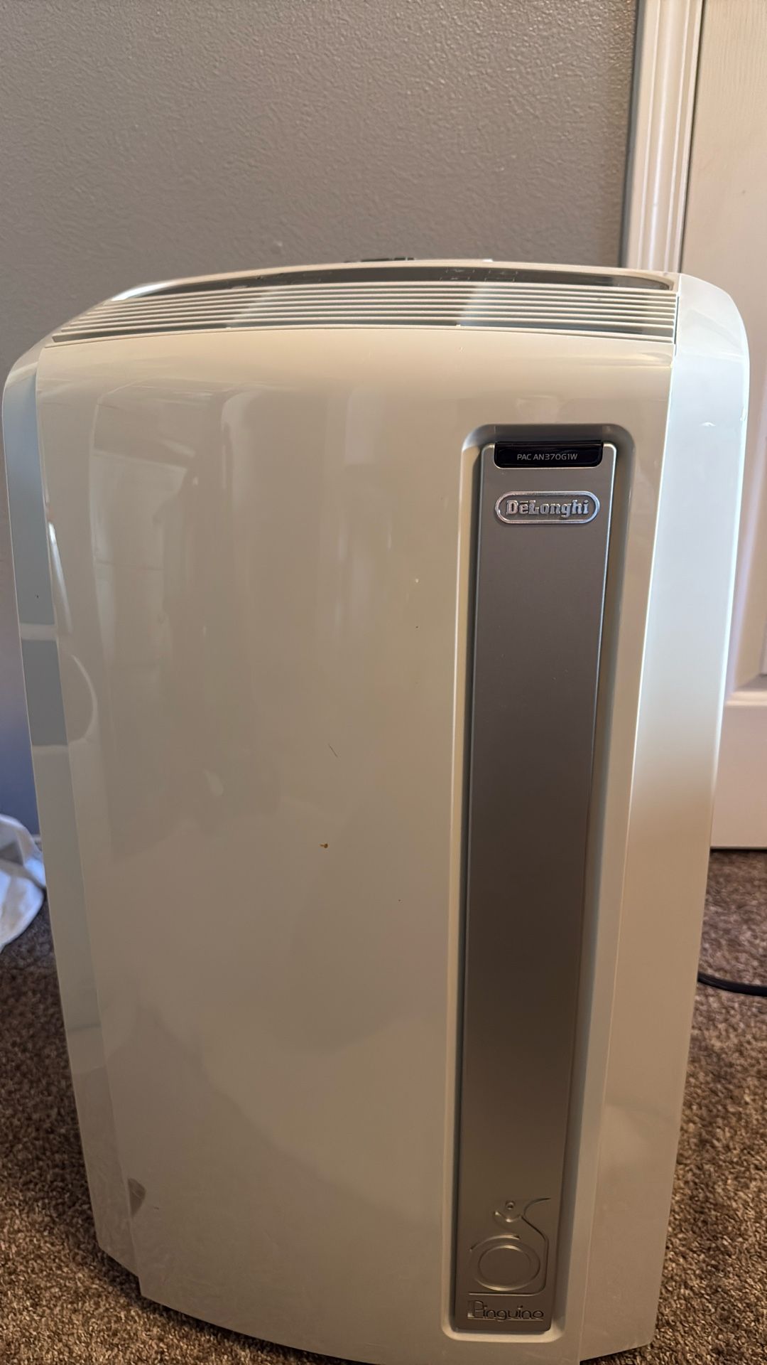 DeLonghi Air Conditioner