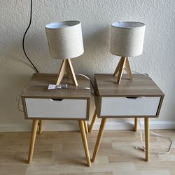 Night Stand With Lamps