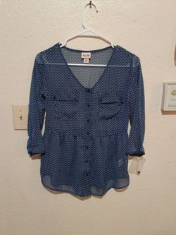 Beautiful extra small top
