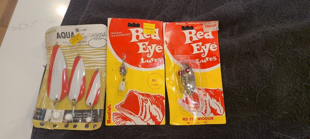 Vintage Fishing Lures New In Box. Red Eyed Wigglers And Aqua Spoons for Sale  in Bonney Lake, WA - OfferUp