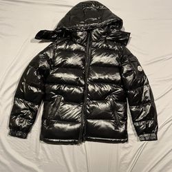 Moncler maya best sale matte black