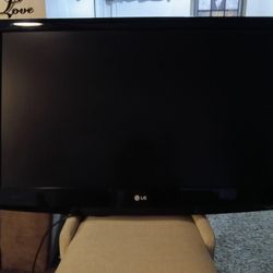 46" TV FOR SALE