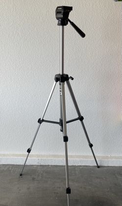 54” Pro-Tech V-40 Tripod