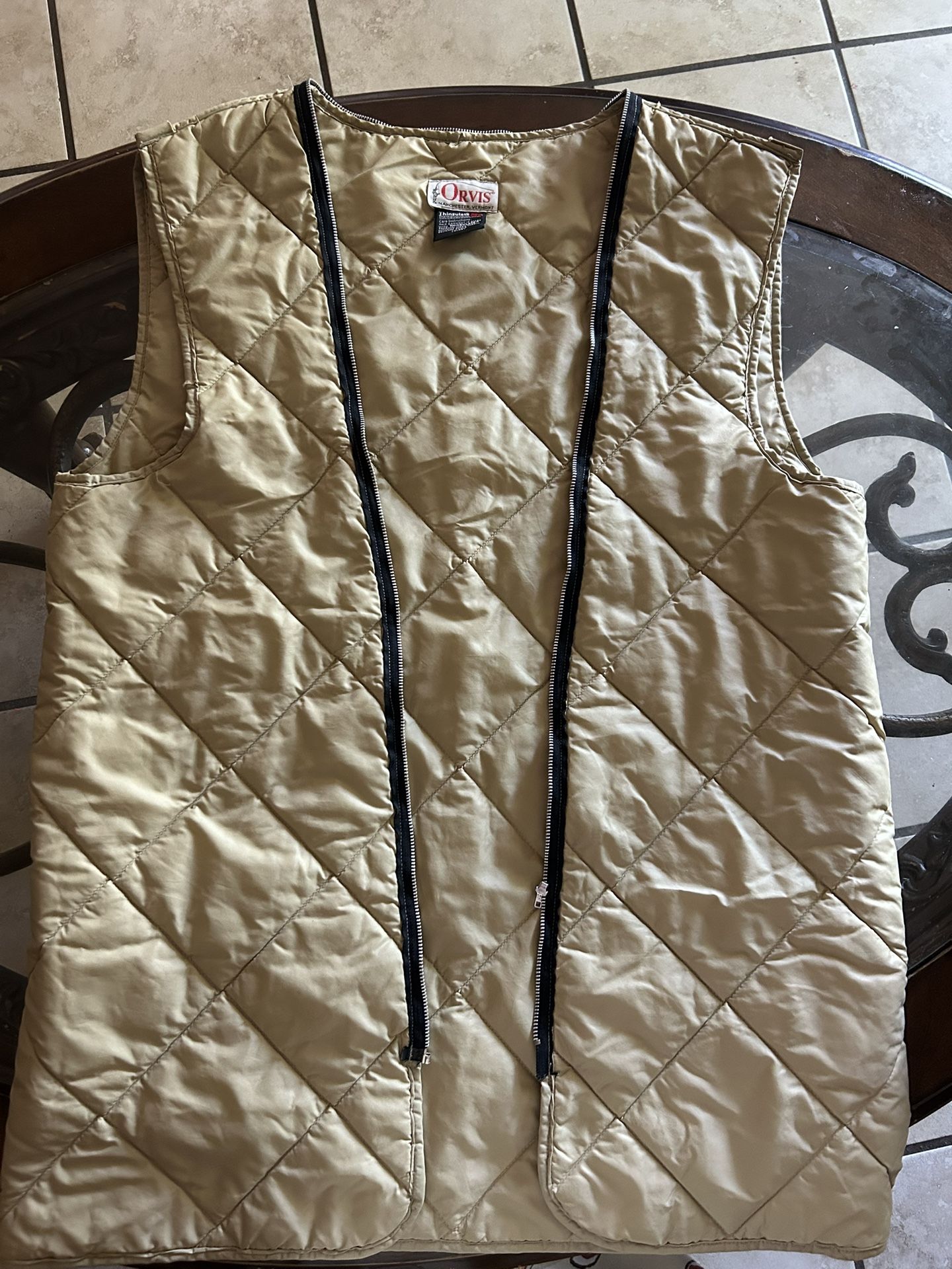 Orvis Thinsulate Quilted Zip-In Liner Vest – Beige, No Pockets, Full Zip, Rare
