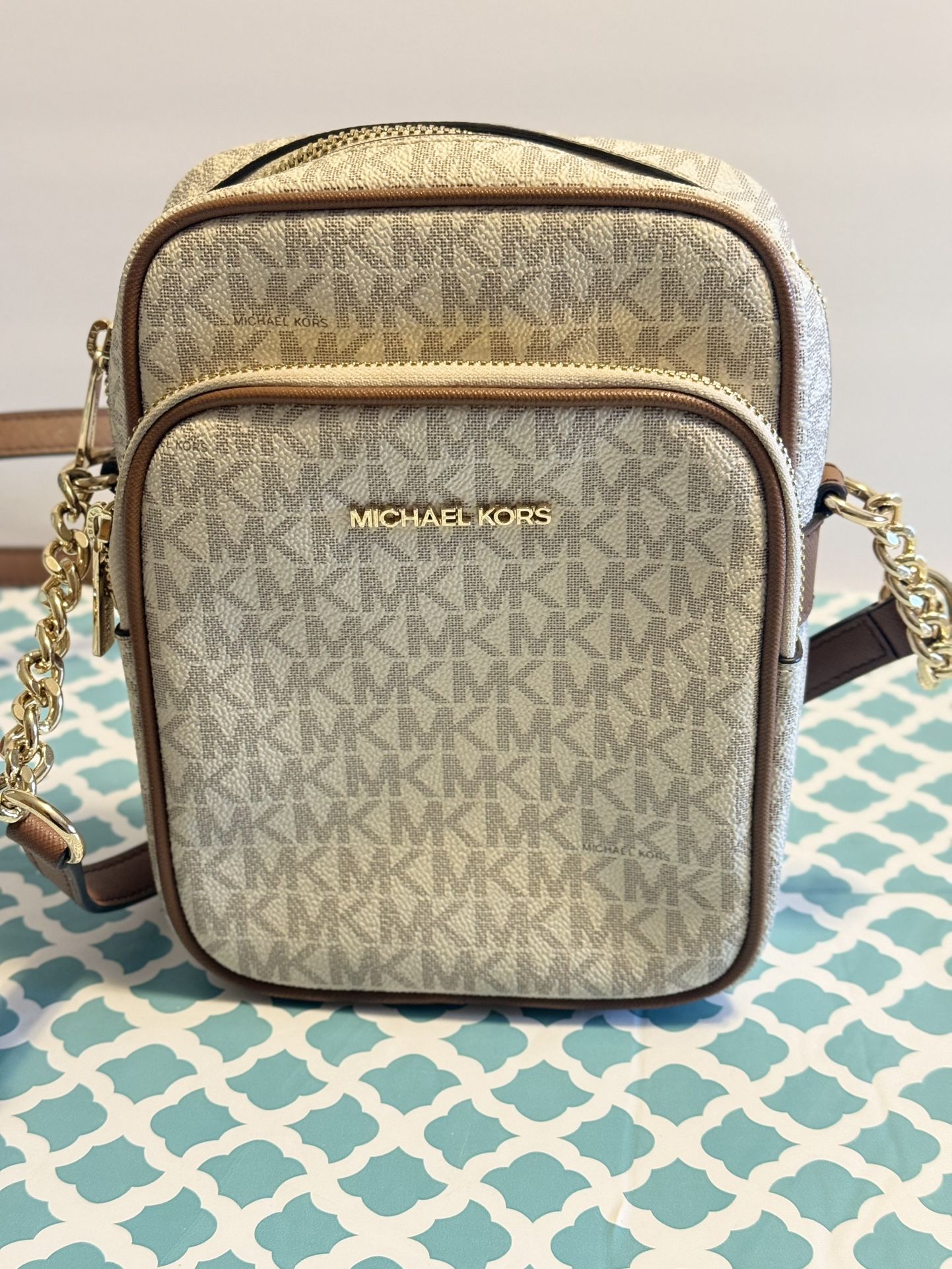 👜 Michael Kors Jet Set Travel Crossbody Bag – Double Zip – Signature MK Print 👜