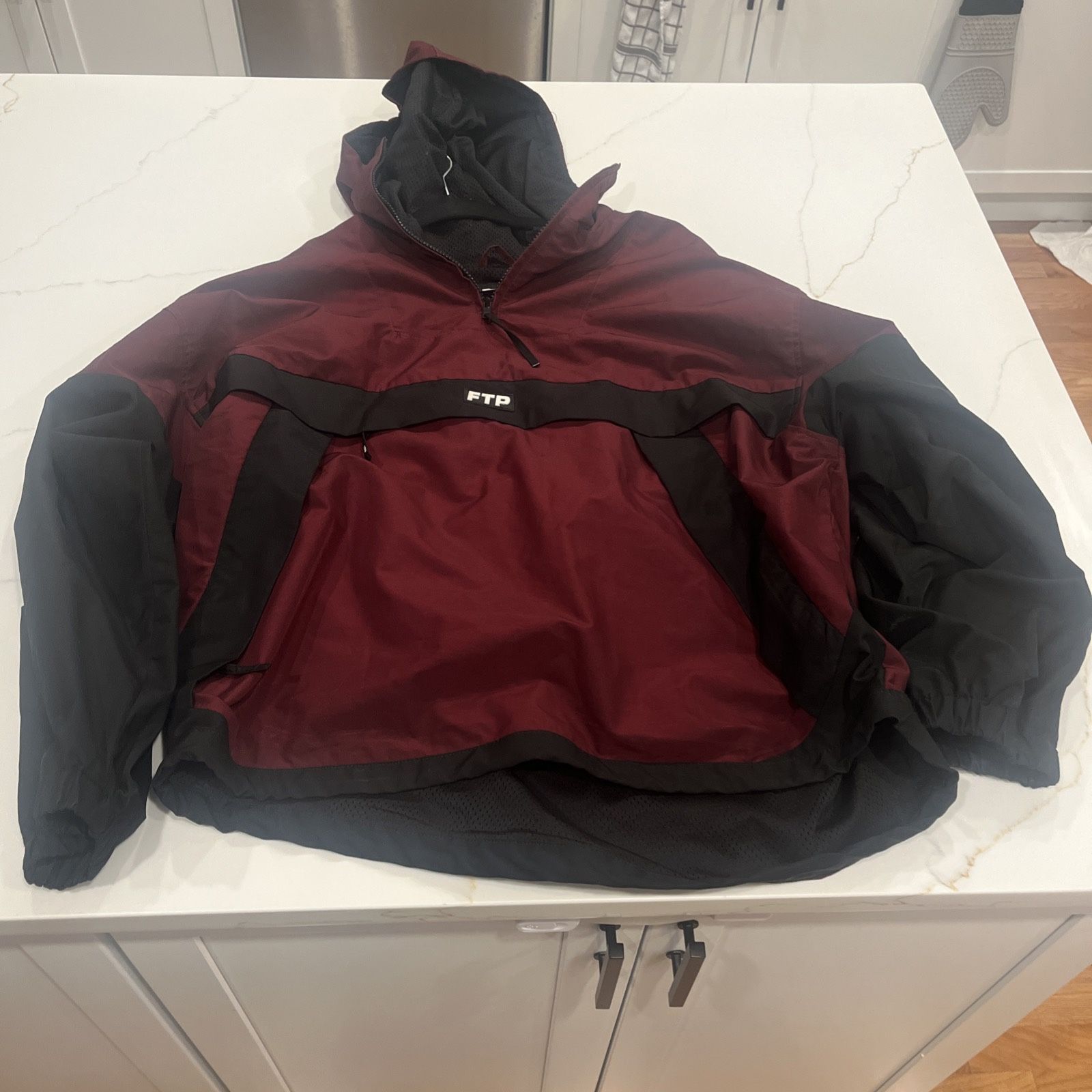 FTP Anorak Bordeaux/black  Colorblock Awesome Hooded Jacket! 100% Polyester