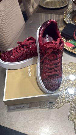 Tenis mk