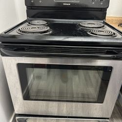 Frigidaire Stove