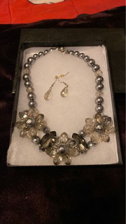 Crystal necklace and earring set