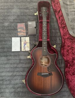 Taylor 322ce Grand Concert Acoustic Guitar