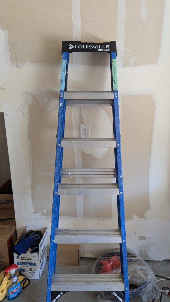 Louisville Ladder 6 ' Fiberglass Step Ladder