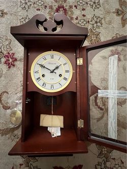 Wentworth 31-Day. Chiming Wall Clock. New In Box Never Used. Pendulum & Key Wind