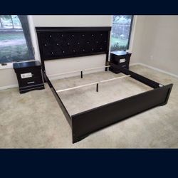 Brand New 4 Pcs Bedroom Set 
Black Solid Wood 
Velvett Upholestered Headboard
Diamond Crystals
Diamond Crystal Knobs
Includes Bed, 1 Night Stand, Dres