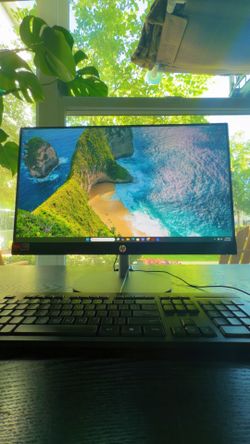 HP Desktop Computer, Monitor and Keyboard (HP 24-cr0114/8)